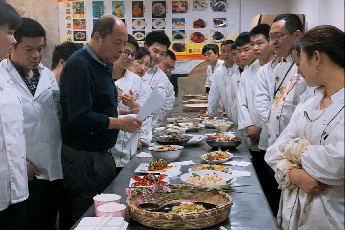 文昌廚師培訓(xùn)-廚藝交流會 老師點評