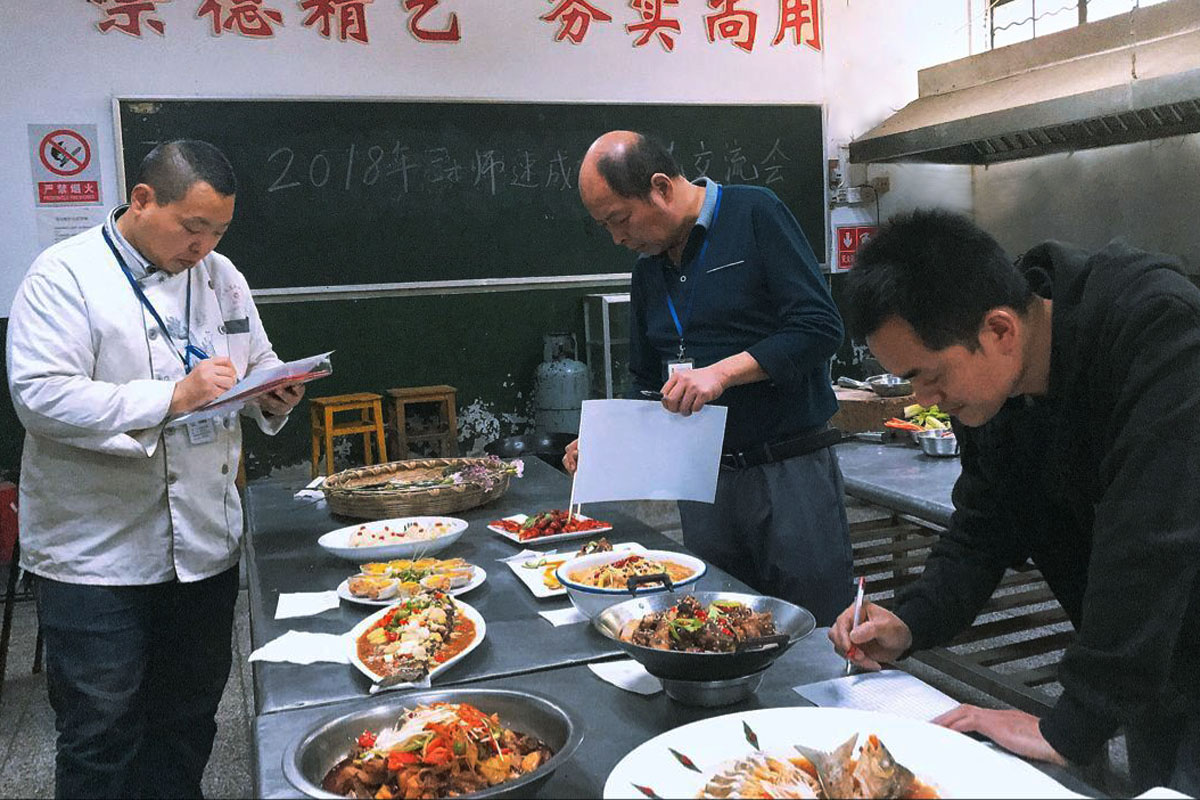 文昌廚師培訓(xùn)-廚藝交流會 老師點評2